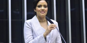 Deputada Lucyana Genésio (PDT-MA)