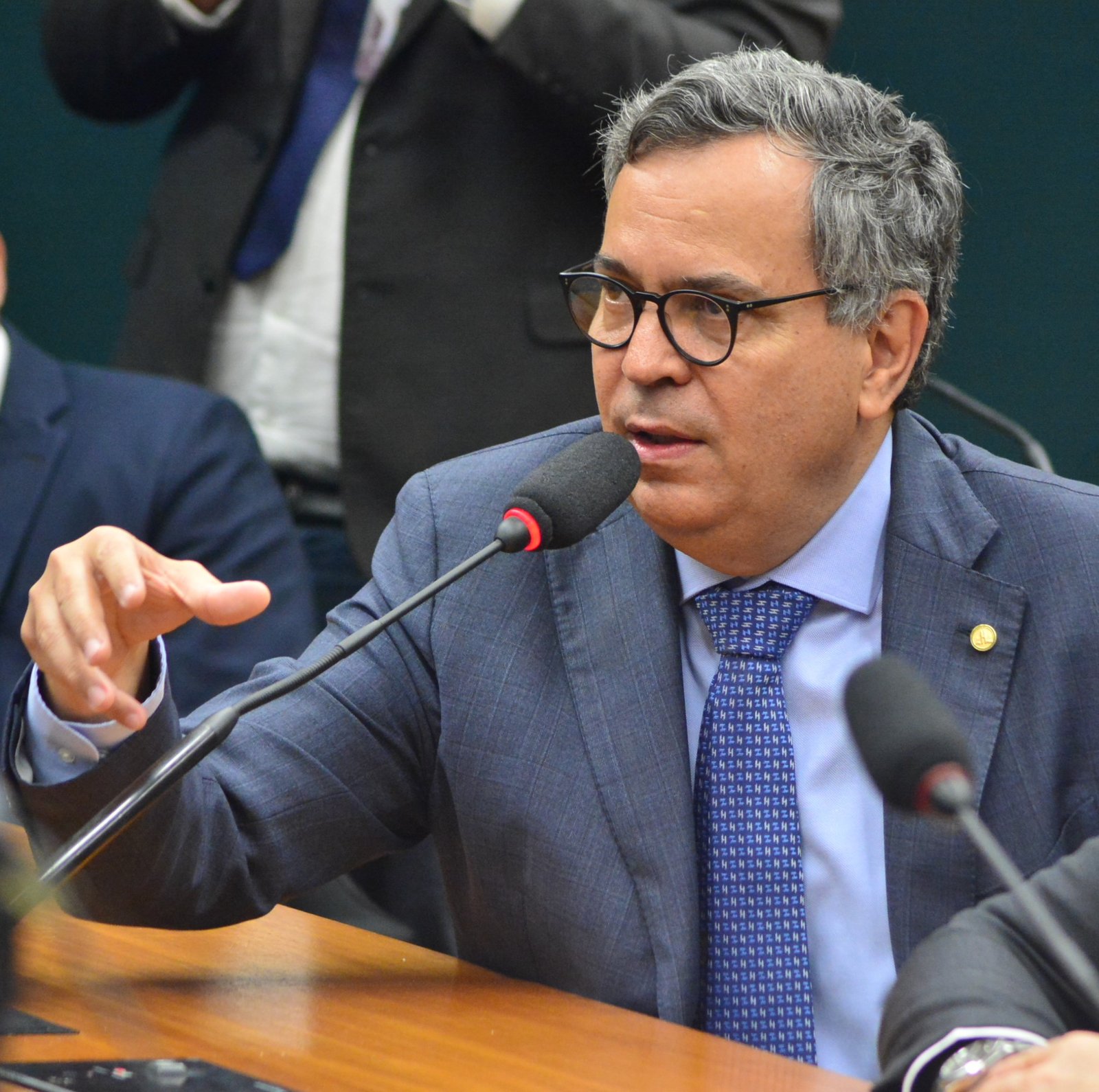 Selo verde para cultura do cacau proposto por Félix Mendonça Jr. poderá seguir para sanção presidencial