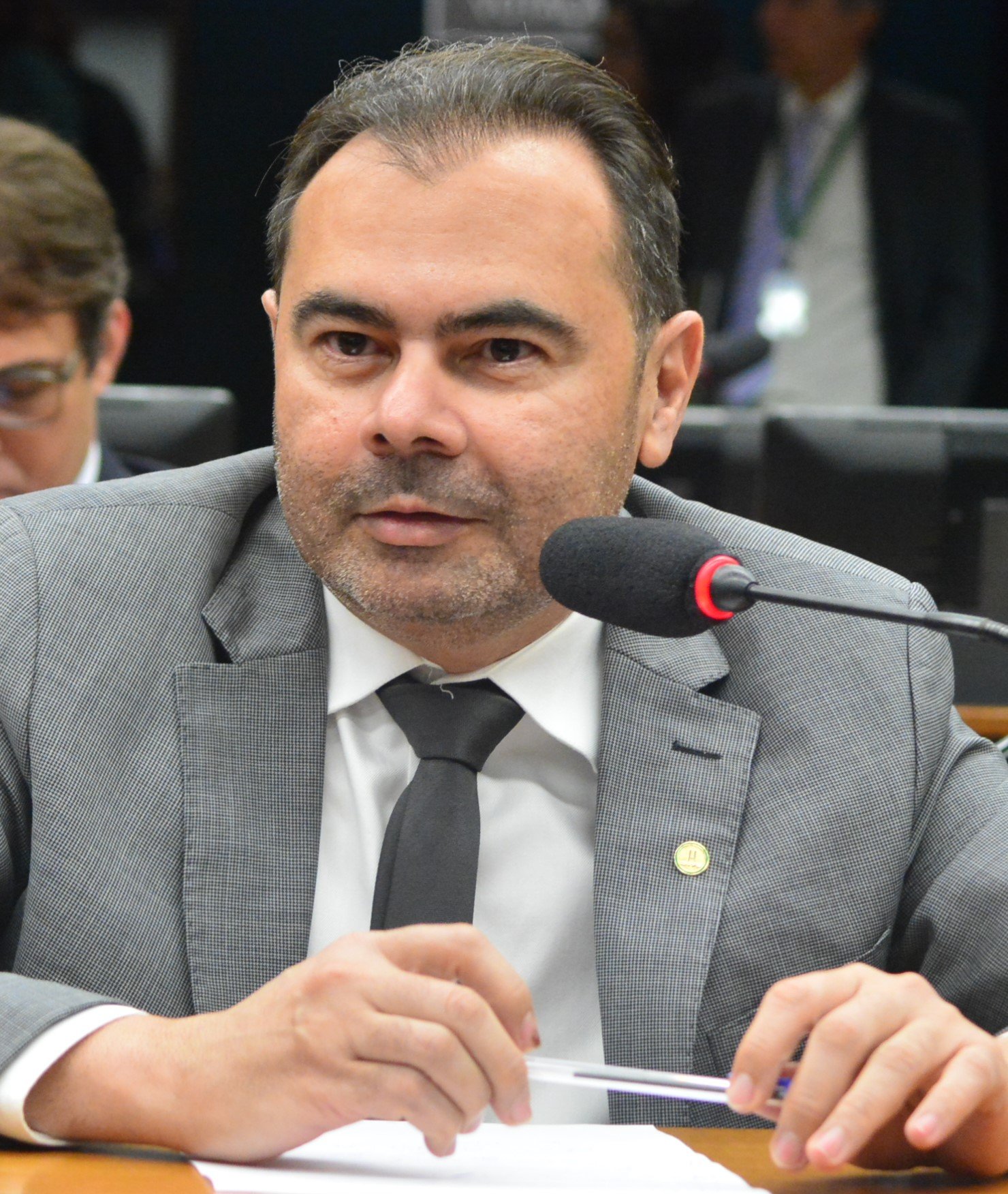 Comissão de Educação aprova pedido de Idilvan Alencar de realização de seminário sobre ensino a distância