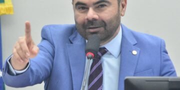 Deputado Idilvan Alencar (PDT-CE)