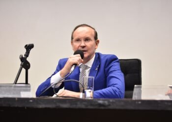 Projeto de Márcio Honaiser estende o Pé-de-Meia a estudantes de instituições filantrópicas com certificação do CEBAS