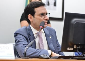 Comissão aprova projeto de Leo Prates que cria bolsa-alimentação para diabéticos cadastrados no SUS