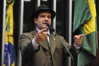 Comissão aprova programas de incentivo a empresas por boas práticas em construções públicas