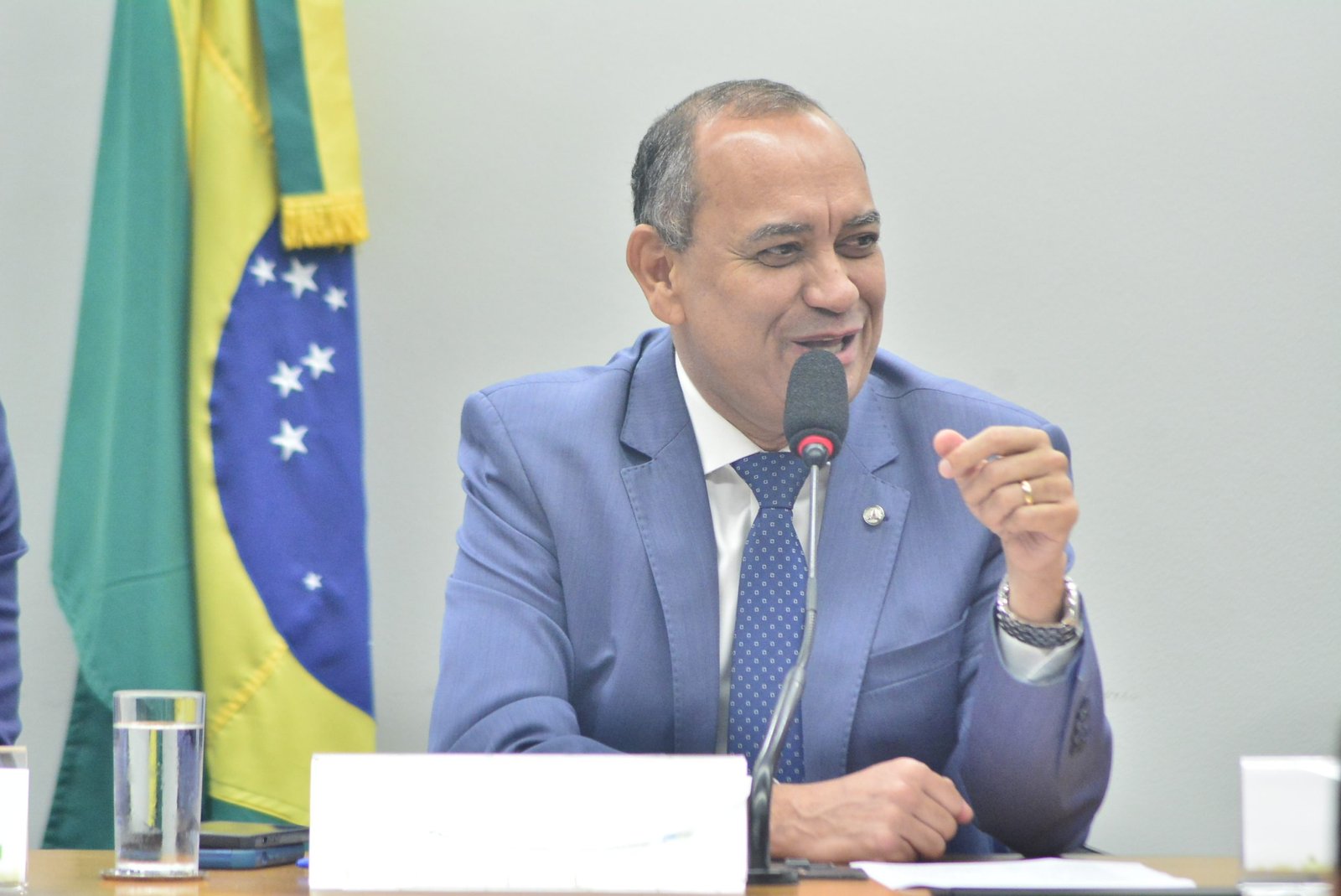 Aprovado Projeto de Max Lemos que permite utilizar animal como garantia de empréstimos e financiamentos rurais