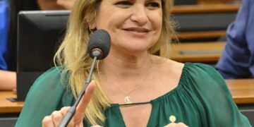 Deputada Flávia Morais (PDT-GO)