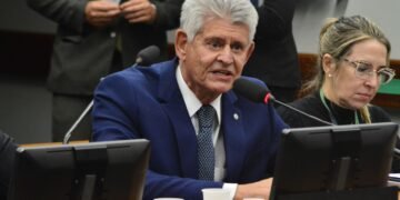 Comissão aprova projeto de Afonso Motta que prevê mais vagas de estacionamento à pessoa idosa