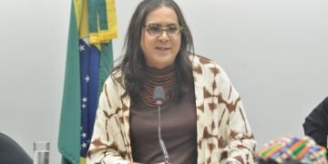 Projeto de Duda Salabert barra uso do fundo partidário com despesas alheias ao seu objetivo