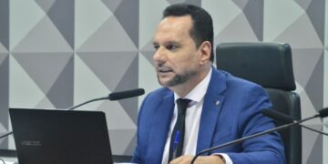 Aprovada adequação financeira de projeto que concede selo para empresa de turismo que atenda neurodivergente