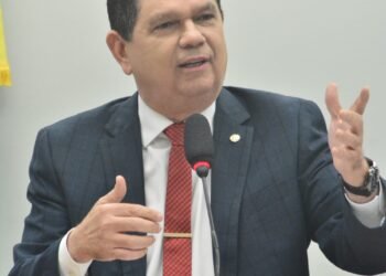 Deputado Mauro Benevides Filho (PDT-CE)