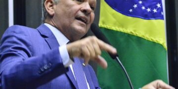 Deputado André Figueiredo (PDT-CE)