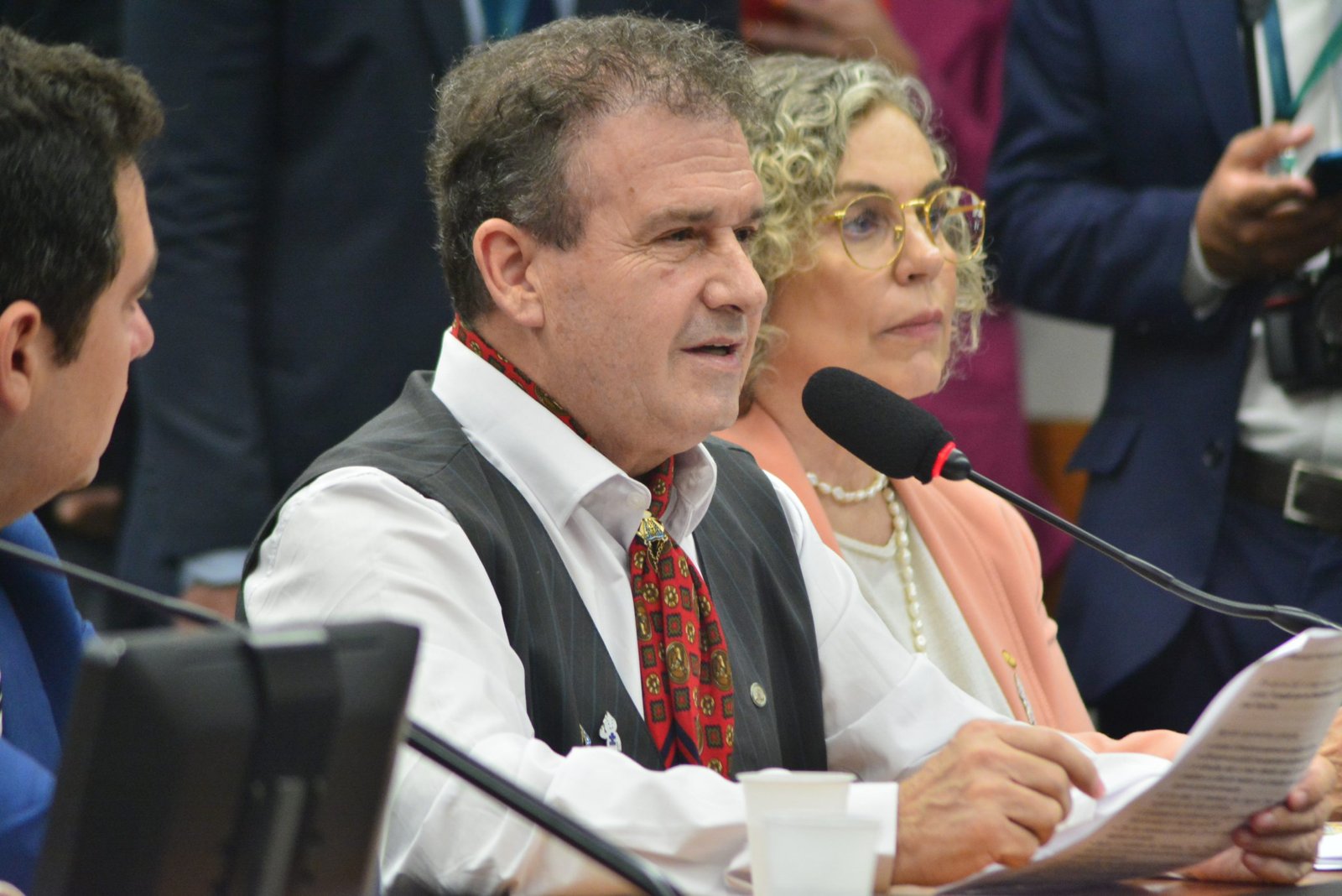 Aprovado projeto de Pompeo de Mattos que cria cota para pessoa com deficiência na OAB