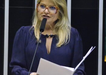 Deputada Flávia Morais (PDT-GO)