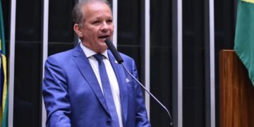André Figueiredo apresenta projeto para alterar norma que mudou a tributação sobre o consumo no Brasil