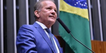 André Figueiredo apresenta projeto que aperfeiçoa os objetivos do Banco Central