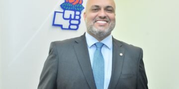 Projeto de Marcos Tavares prevê aplicação da economia azul na Baía de Guanabara