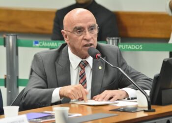 Aprovado projeto que estabelece pena de até 15 anos para os crimes de adulteração de bebidas ou alimentos que resultem em morte do consumidor