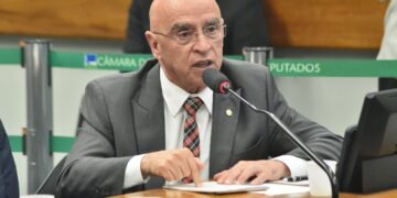 Aprovado projeto que estabelece pena de até 15 anos para os crimes de adulteração de bebidas ou alimentos que resultem em morte do consumidor