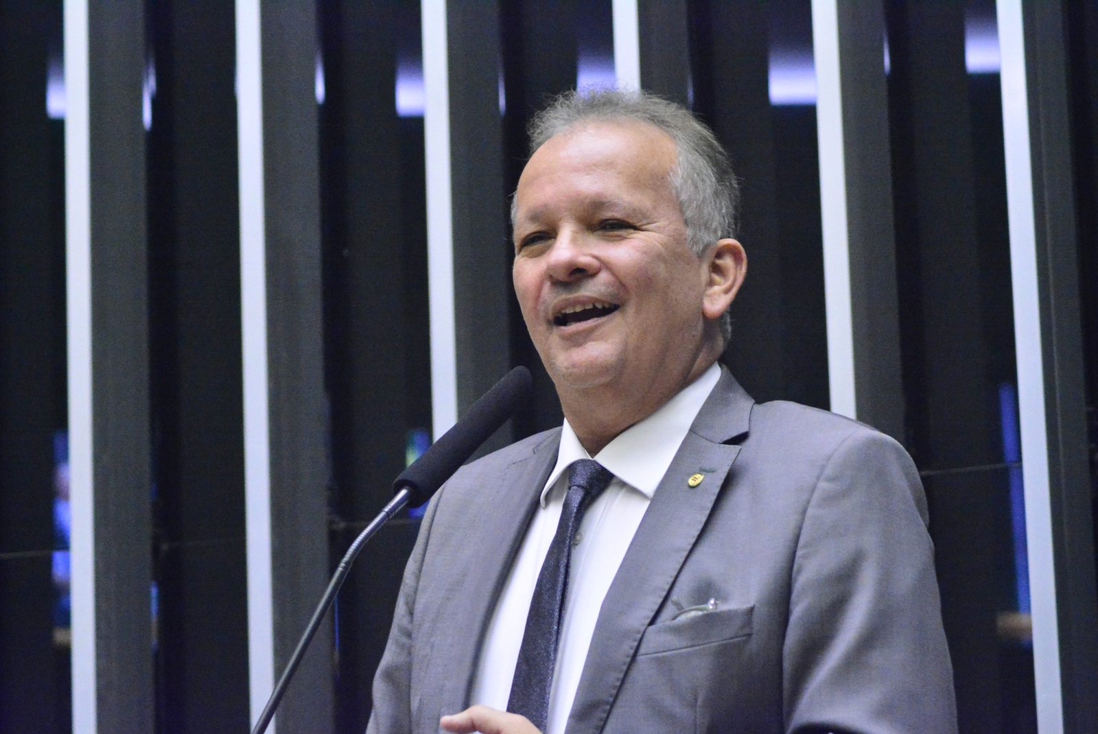 Comissão aprova obrigatoriedade de instalação de detectores de monóxido de carbono em imóveis