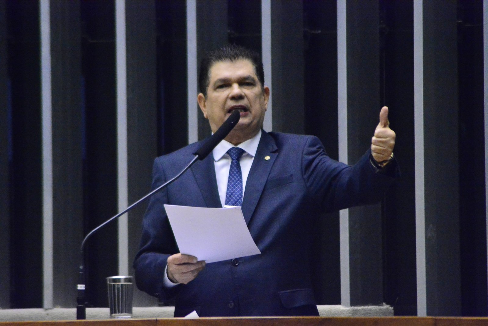 Mauro Benevides Filho é indicado pelo Palácio do Planalto a vice-lider do governo na Câmara