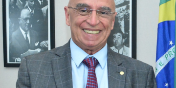 Artigo do deputado Dr. Mário Heringer: Trump e a estratégia do desespero