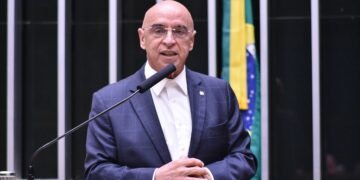 Projeto de Dr. Mário obriga agressor de mulher a participar de programas de recuperação e reeducação