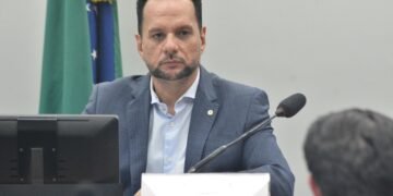 Projeto de Josenildo reduz carga horária para servidor que ateste fibromialgia