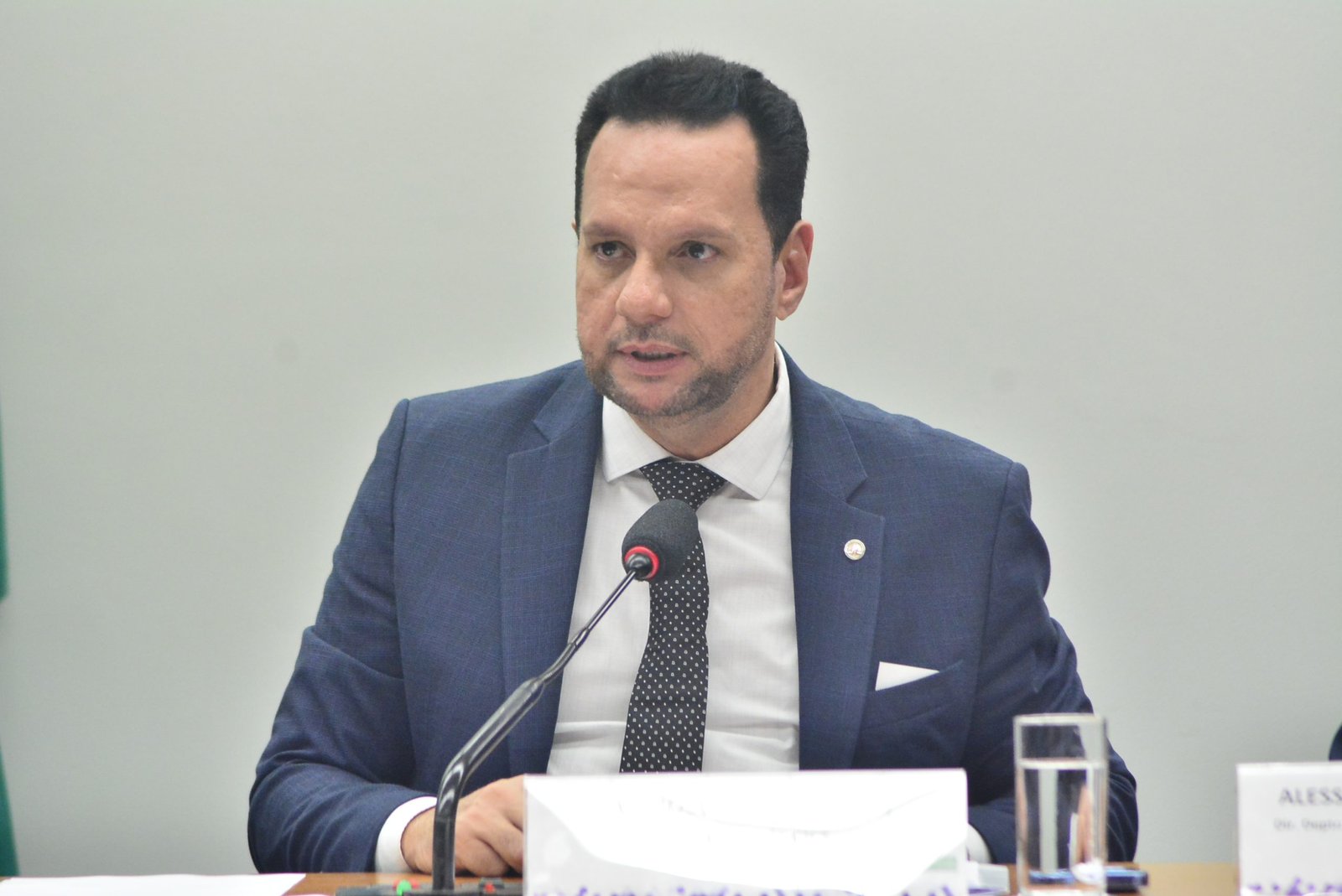 Josenildo e convidados debatem o uso de gás natural do Brasil