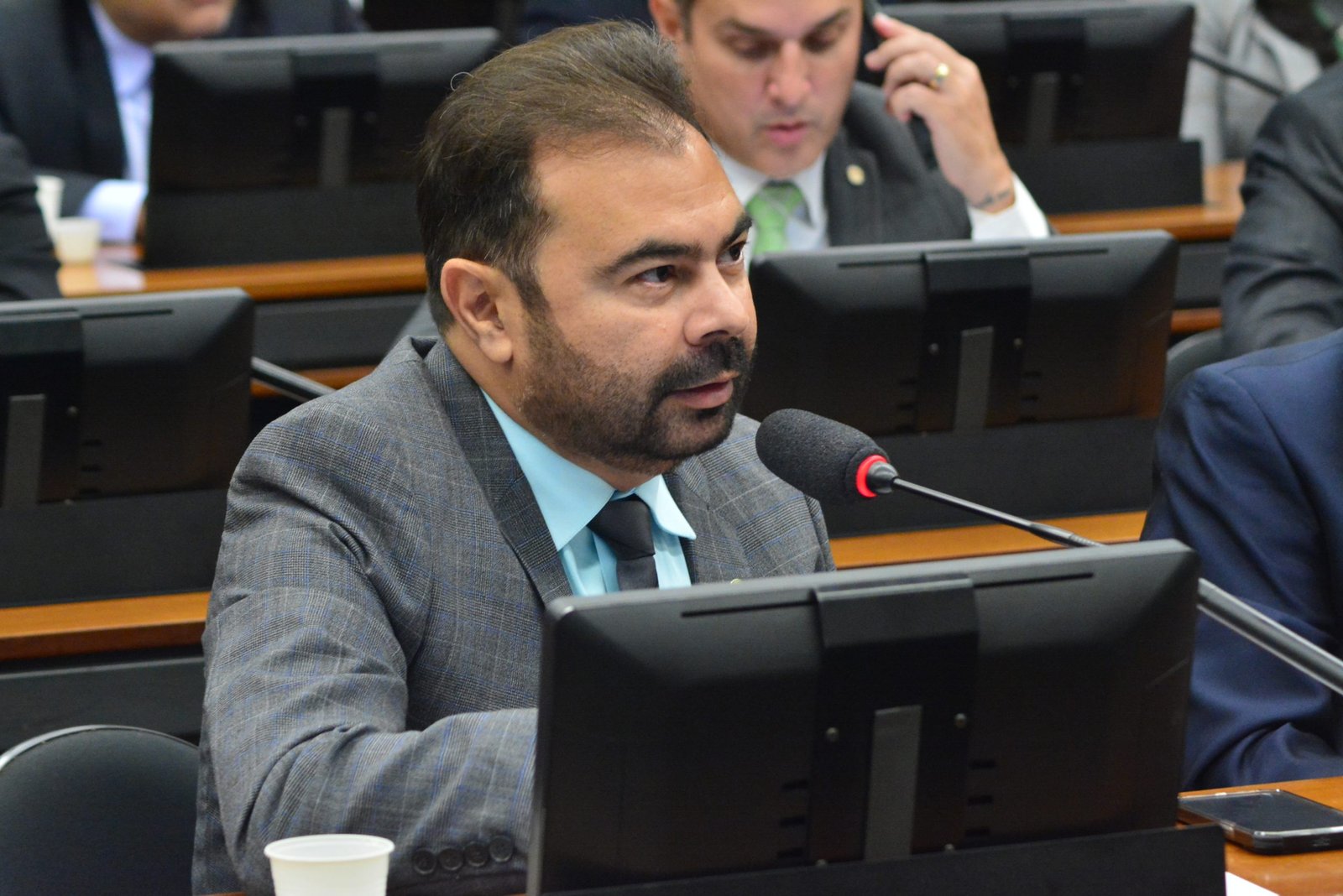 A pedido de Idilvan Alencar e Professora Goreth, comissão debaterá cumprimento do piso do magistério