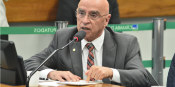 Projeto de Dr. Mário Heringer criminaliza a adultização e a erotização infantil na internet