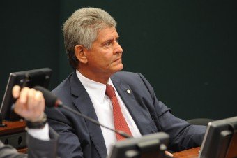 Comissão aprova “chip” no documento de identidade