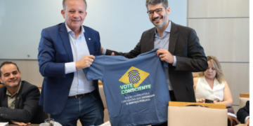 André Figueiredo participa de debate sobre “voto consciente” e PL da negociação coletiva