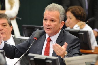 Comissão de Trabalho aprova proibição de condição discriminatória para estágio