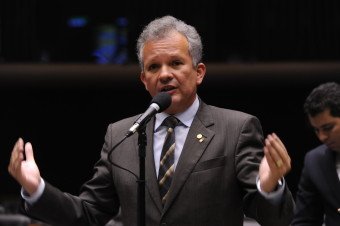 Professores e alunos poderão ser ouvidos sobre mudanças em currículo escolar