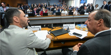 CCJ do Senado aprova PEC do fim da escala 6×1 na íntegra