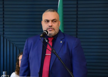 Comissão aprova projeto de Marcos Tavares que incentiva parcerias para melhoria de escolas públicas