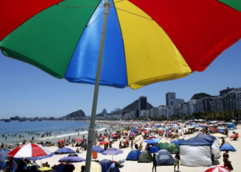 Congresso derruba veto à lei proposta pelo deputado Eduardo Bismarck que penaliza facilitadores do turismo sexual