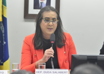 Comissão aprova competência de conselhos tutelares para prevenção de suicídios de crianças