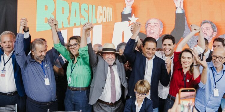 PDT realiza convenção nacional e declara apoio à reeleição do presidente Lula