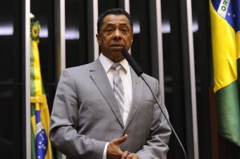 Proposta permite o uso do transporte escolar nas linhas locais, intermunicipais e interestaduais