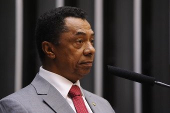 Damião Feliciano pede apoio a projeto sobre gratuidade de acesso a sites públicos