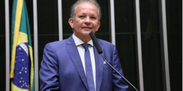 Relatório de André Figueiredo à PEC do SUAS é aprovado em primeiro turno no Plenário da Câmara