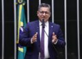Aprovado texto da comissão mista presidida por Dorinaldo que indeniza servidores públicos da fronteira