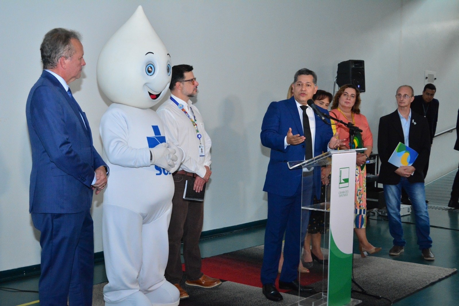 Com apoio de 198 deputados, Malafaia lança “Frente da Vacina” na Câmara