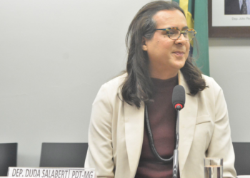 Duda Salabert protocola projeto que permite quebra de patente de remédio que previne infecção por HIV