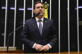 Projeto de Eduardo Bismarck regulamenta a atuação dos conselhos federais de classe