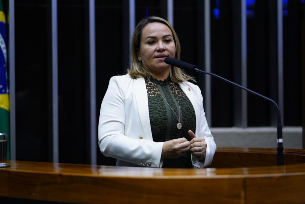 Projeto regulamenta a prescrição de medicamentos e de exames por enfermeiros