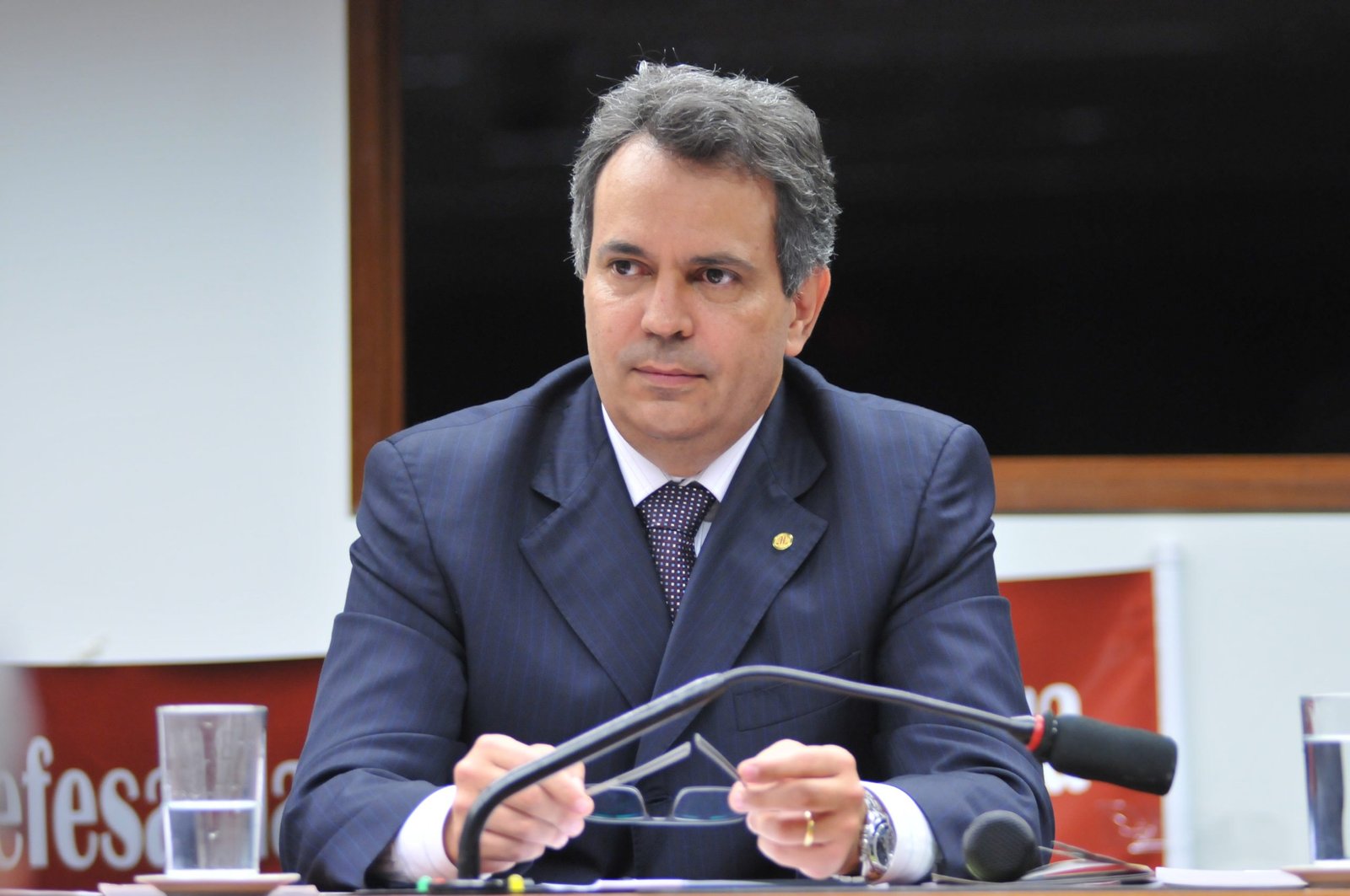 Proposta de Félix Mendonça Jr. evita privatização da Petrobras