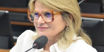 Deputada Flávia Morais (PDT-GO)