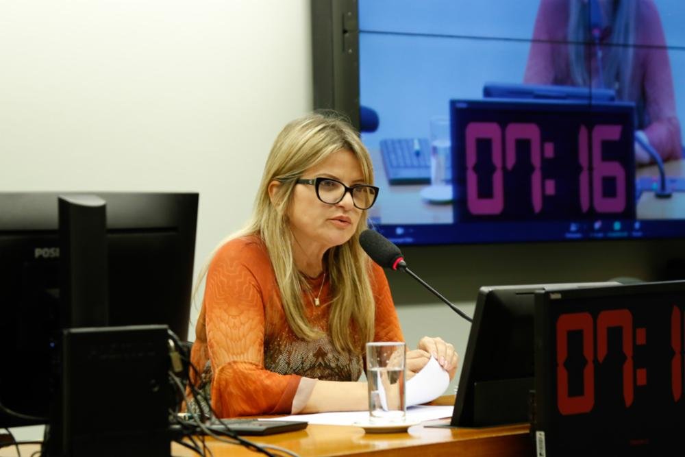 Proposta de Flávia Morais cria plano de ampliação para procedimento de cirurgias eletivas