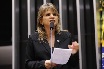Câmara aprova projeto que proíbe revista íntima de mulheres em empresas e órgãos públicos